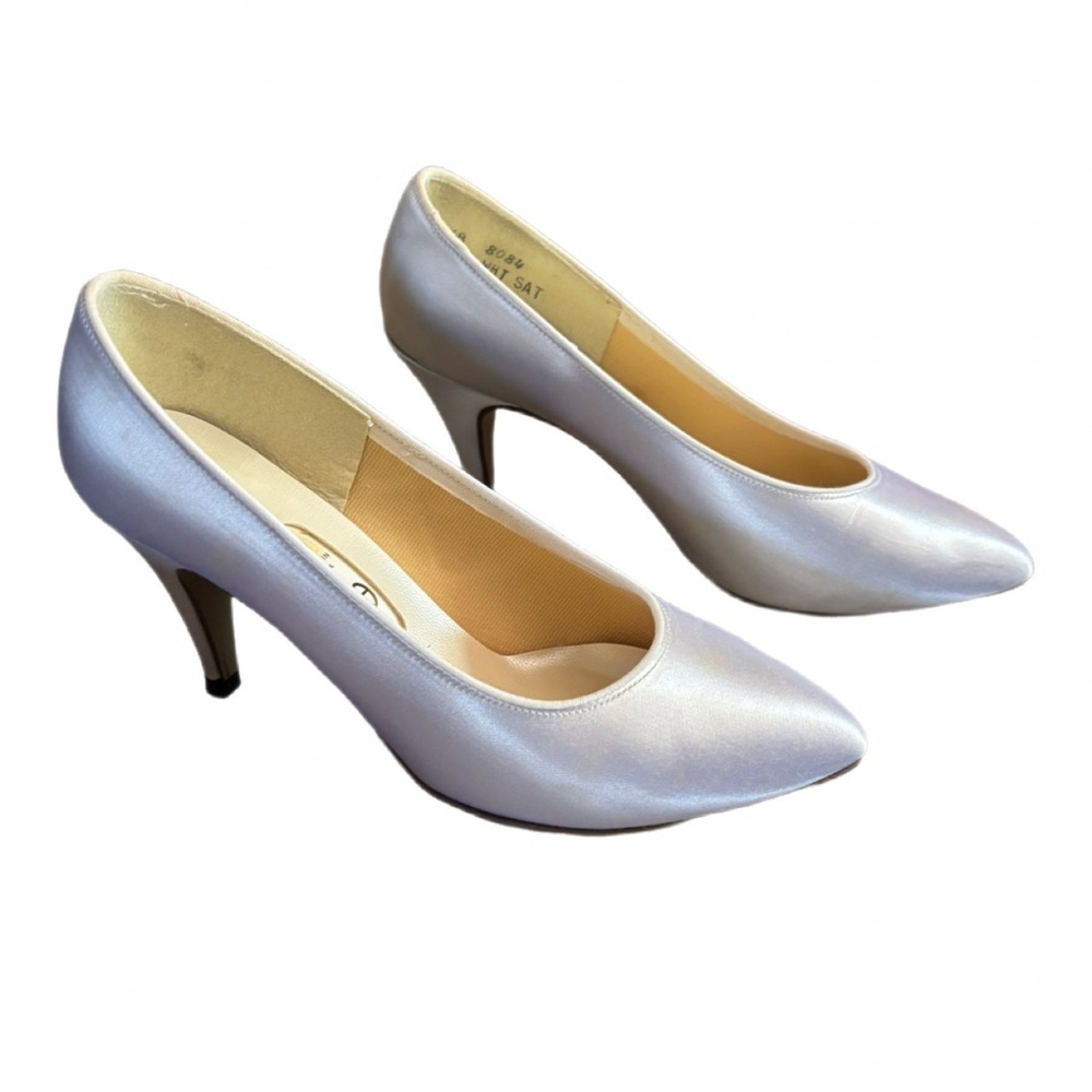 Vintage Nordstrom White Satin Pumps 5.5 Classic Bridal Heels with Original Box - Picture 2 of 8